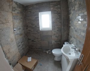 Ház 4 szobák eladó on Sannicoara