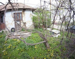 Telek eladó on Ceanu Mic