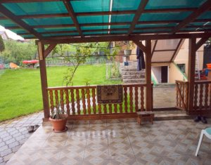 Ház 4 szobák eladó on Chinteni