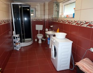 Ház 4 szobák eladó on Chinteni