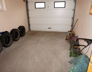 Ház 4 szobák eladó on Chinteni