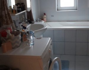 Lakás 2 szobák eladó on Floresti