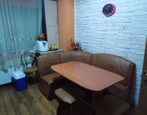 Lakás 2 szobák eladó on Floresti