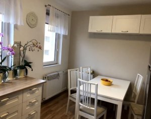 Lakás 2 szobák eladó on Floresti