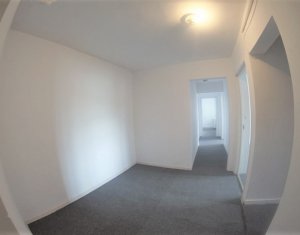 Lakás 3 szobák eladó on Cluj-napoca, Zóna Manastur