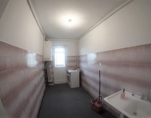 Lakás 3 szobák eladó on Cluj-napoca, Zóna Manastur