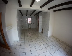 Ház 10 szobák eladó on Cluj-napoca, Zóna Zorilor