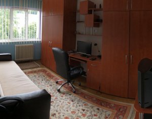 Lakás 4 szobák eladó on Cluj-napoca, Zóna Manastur