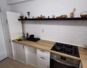 Lakás 2 szobák eladó on Floresti