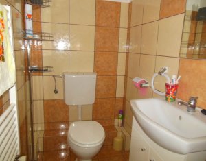 Lakás 3 szobák eladó on Floresti