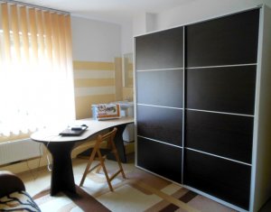 Lakás 3 szobák eladó on Floresti