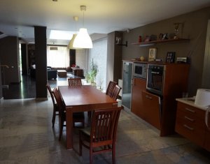 Ház 6 szobák eladó on Cluj-napoca