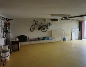 Ház 6 szobák eladó on Cluj-napoca