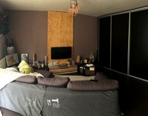 Lakás 2 szobák eladó on Floresti