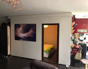 Lakás 2 szobák eladó on Floresti