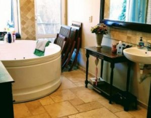 Ház 4 szobák eladó on Salicea