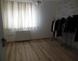 Ház 5 szobák eladó on Cluj-napoca, Zóna Manastur