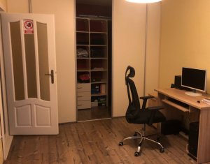 Lakás 2 szobák eladó on Floresti