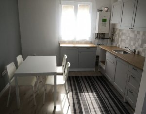 Lakás 3 szobák eladó on Floresti