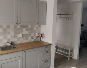 Lakás 3 szobák eladó on Floresti