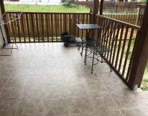 Ház 4 szobák eladó on Floresti