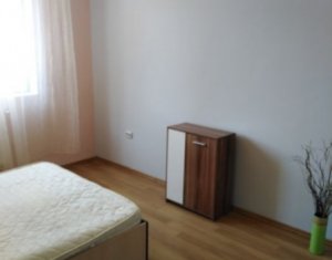 Lakás 3 szobák eladó on Floresti