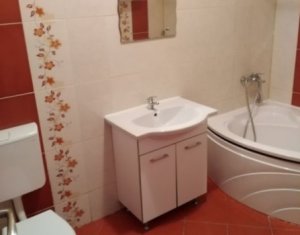 Lakás 3 szobák eladó on Floresti