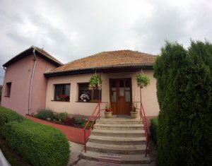 Ház 3 szobák eladó on Sannicoara