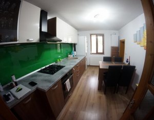 Ház 3 szobák eladó on Sannicoara