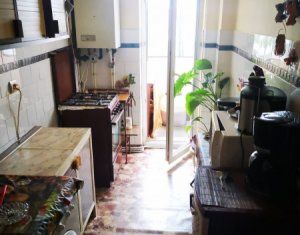 Lakás 3 szobák eladó on Cluj-napoca, Zóna Manastur