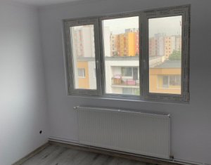 Lakás 4 szobák eladó on Cluj-napoca, Zóna Manastur