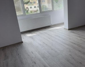 Lakás 4 szobák eladó on Cluj-napoca, Zóna Manastur