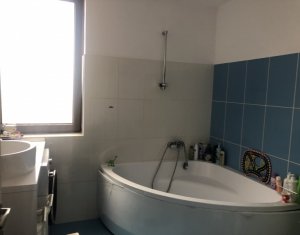 Ház 5 szobák kiadó on Floresti