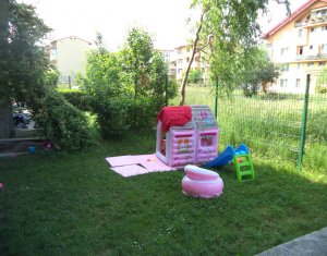 Lakás 3 szobák eladó on Floresti