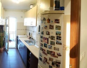 Lakás 4 szobák eladó on Cluj-napoca, Zóna Manastur