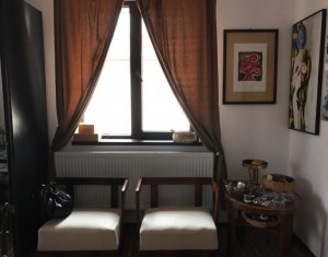 Ház 4 szobák eladó on Floresti