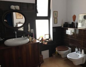 Ház 4 szobák eladó on Floresti