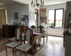 Ház 4 szobák eladó on Floresti