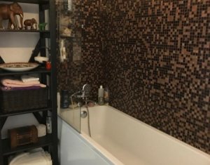 Ház 4 szobák eladó on Floresti