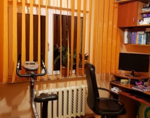 Lakás 4 szobák eladó on Cluj-napoca, Zóna Manastur