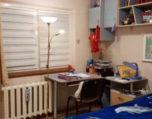 Lakás 4 szobák eladó on Cluj-napoca, Zóna Manastur