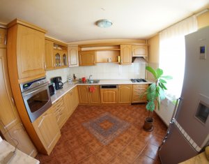 , 300m2 on Cluj-napoca, Zóna Manastur