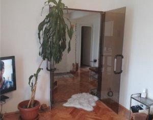 Lakás 4 szobák eladó on Cluj-napoca, Zóna Manastur