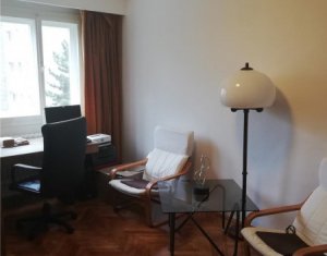 Lakás 4 szobák eladó on Cluj-napoca, Zóna Manastur