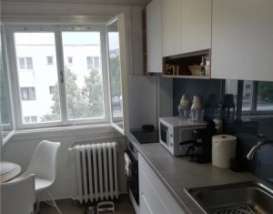 Lakás 4 szobák eladó on Cluj-napoca, Zóna Manastur