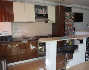 Lakás 3 szobák eladó on Floresti