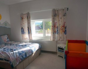 Lakás 3 szobák eladó on Floresti