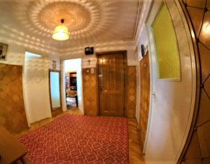 Lakás 4 szobák eladó on Cluj-napoca, Zóna Manastur