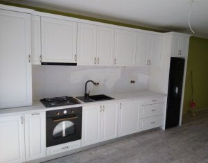 Lakás 3 szobák eladó on Floresti