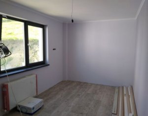 Lakás 3 szobák eladó on Floresti